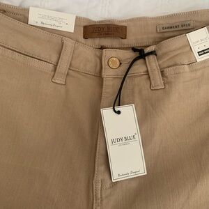 Judy Blue Khahi wide leg crop 14w. NWT